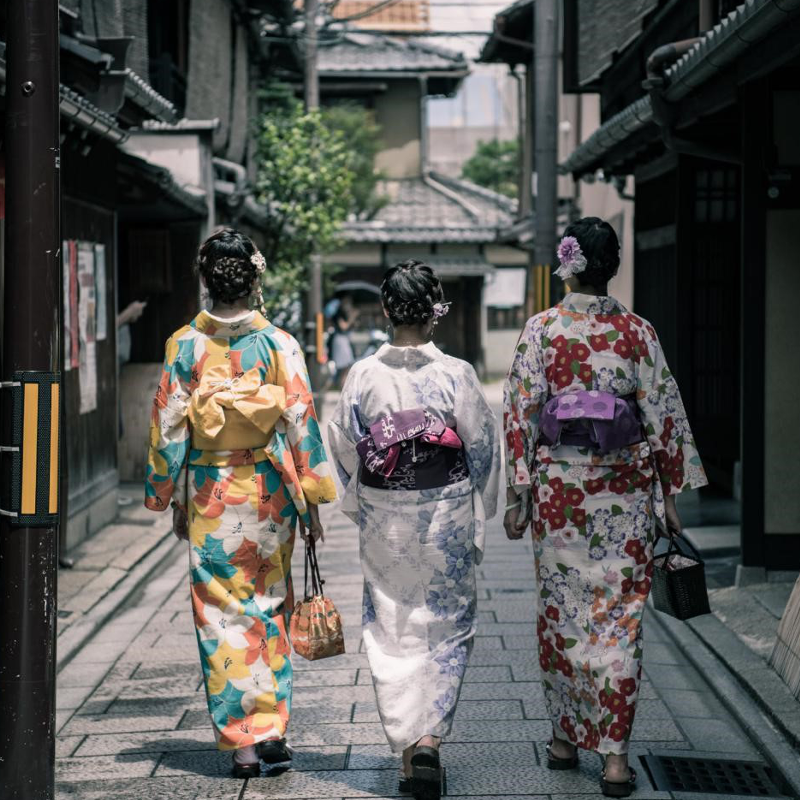 冲绳和服/浴衣体验 化身当地人漫步街头（150套服装可选）